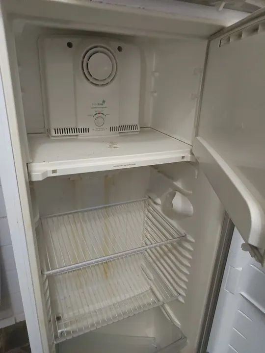 Geladeira Electrolux 300 litros - Foto 3