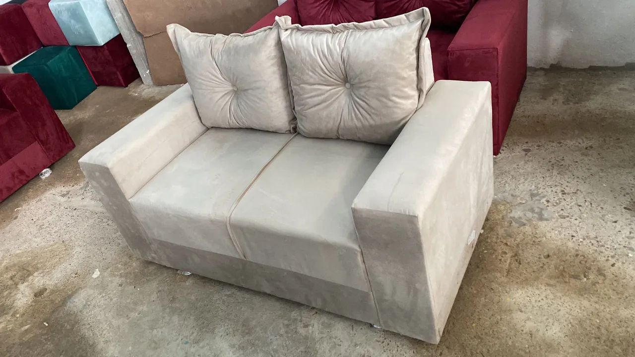 Sofá 2 Lugares com Puff de brinde 