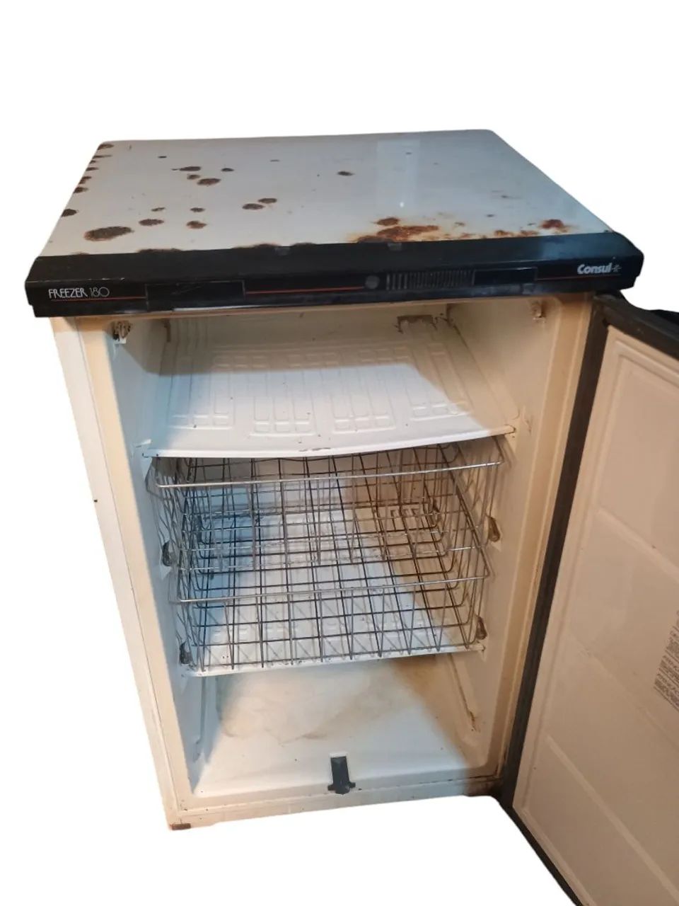 Freezer vertical Consul 180 Litros gelando só pinta  - Foto 2