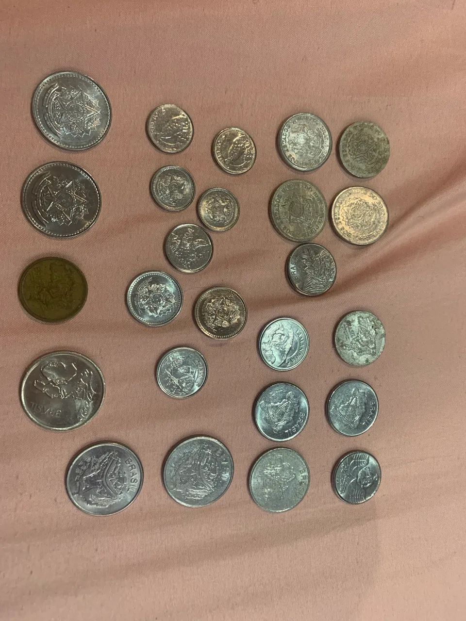 Lote de 65 Moedas, Cruzeiro, Centavos e Cruzados - Foto 2