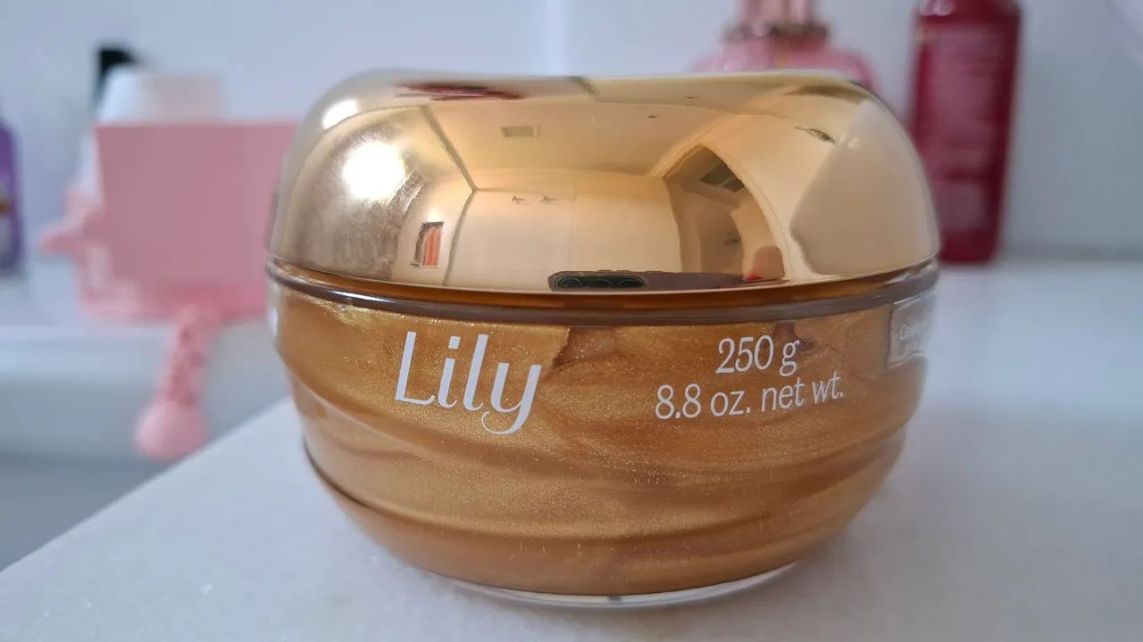 Iluminador Corporal Lilly da Boticário 
