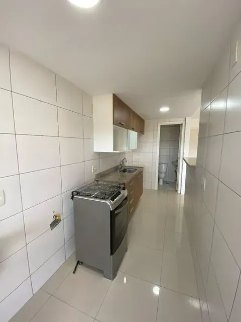 Imóvel com 75 m2 com vista livre e varanda gourmet e Cortina de Vidro - Foto 3