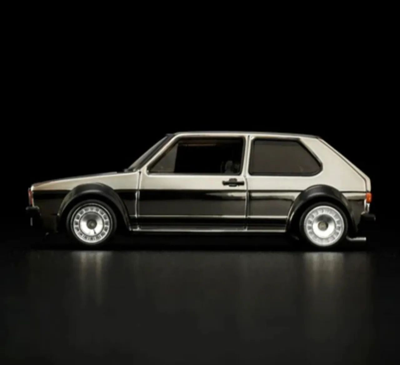 Hot Wheels RLC 1976 Volkswagen Golf Mk1 GTI - Hobbies e coleções