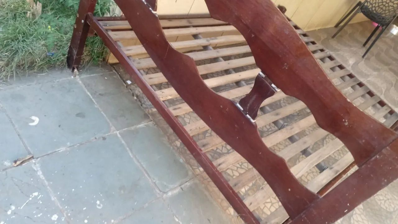 Cama casal madeira 