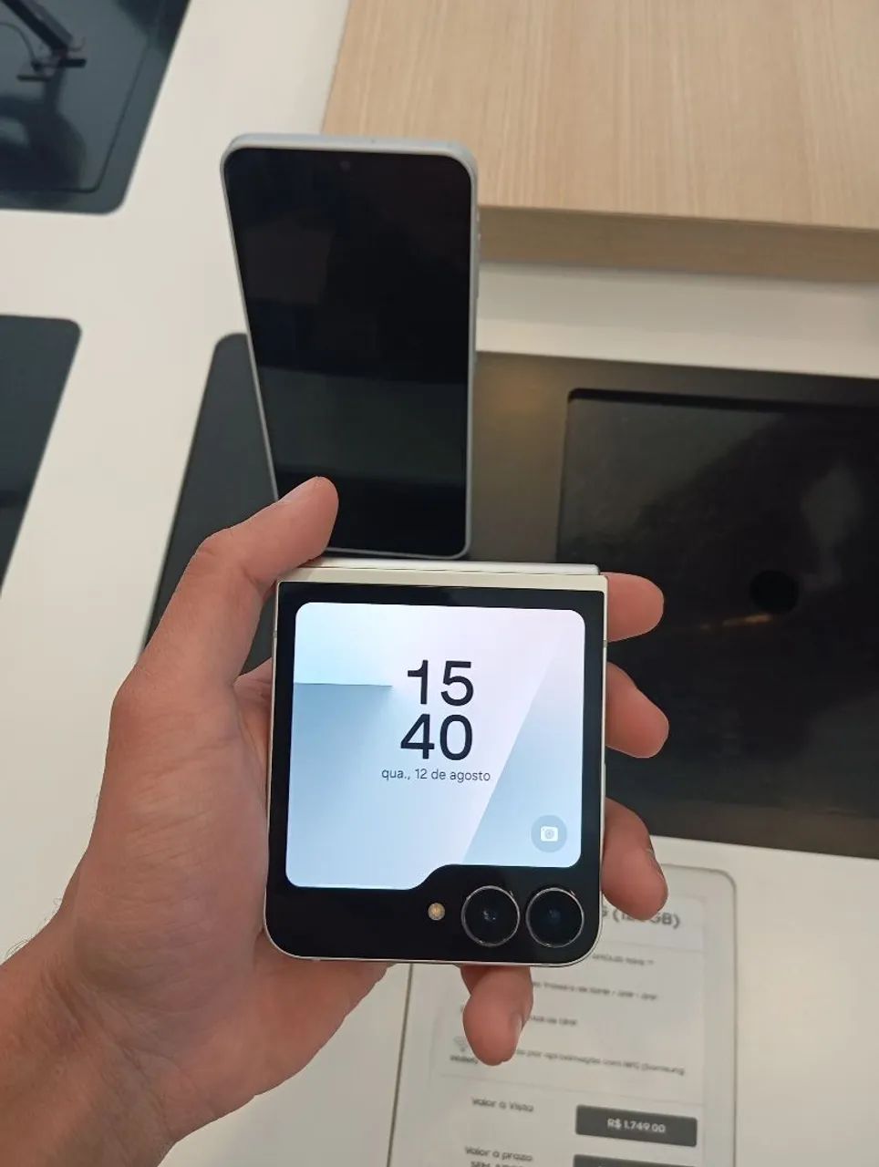 GALAXY Z FLIP 7 FE - Foto 4