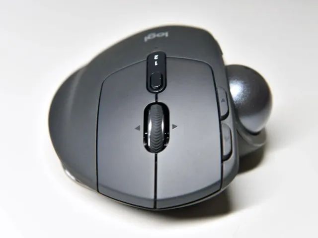 Mouse Ergonômico Logitech Ergo Trackball Bluetooth e USB (wireless)