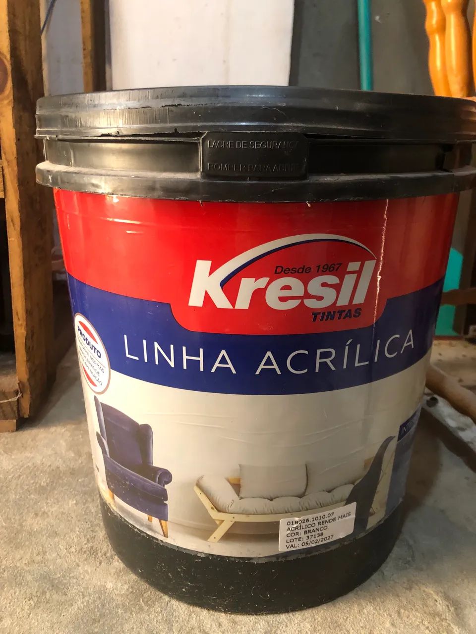 KRESIL White Rubberized Paint, 18 Liters