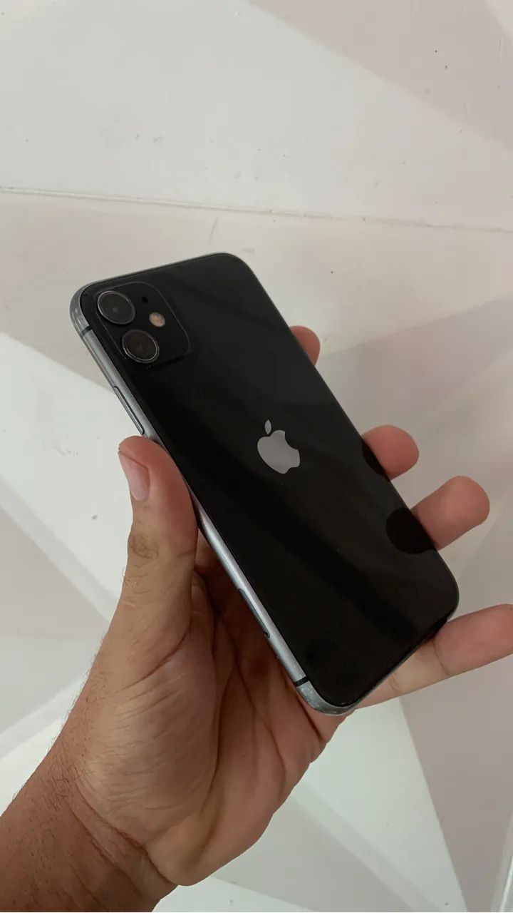 iPhone 11, 128gigas, bateria 74%, sem Face ID. funciona perfeitamente!