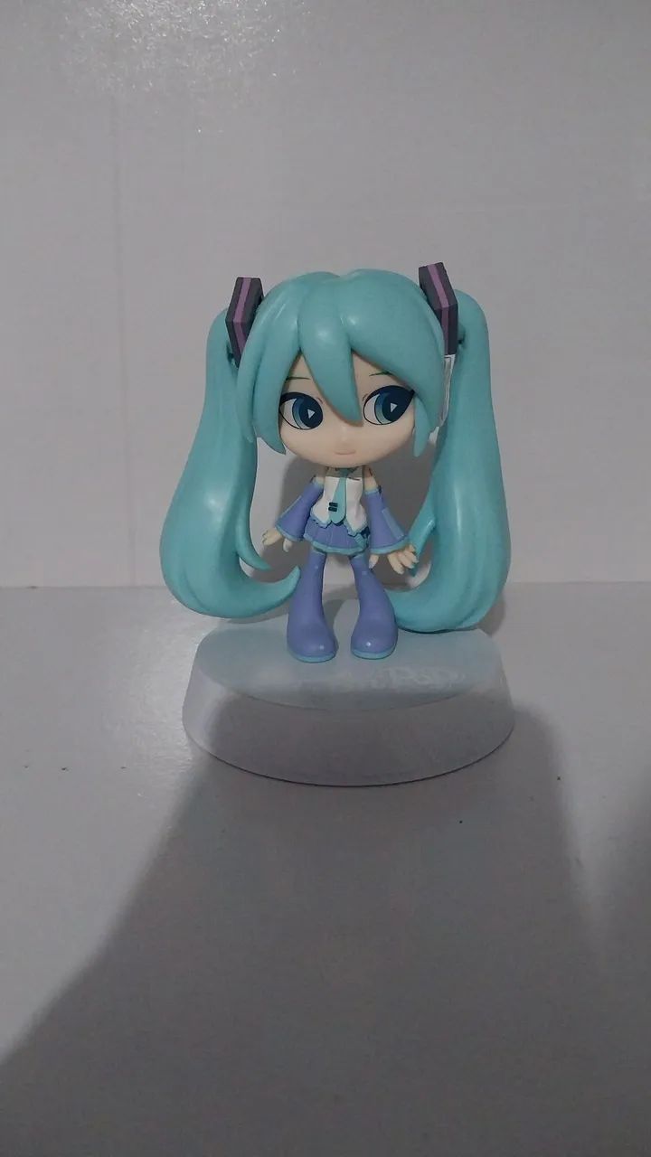 Figure hatsune miku tipn pop original 