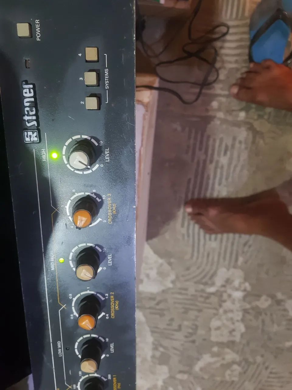 crossover eletrônico analógico de rack da marca Staner - Foto 3