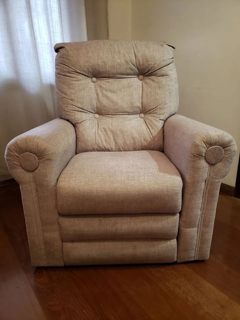 Poltrona reclinável