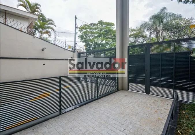 Prédio na Vila Monumento - São Paulo