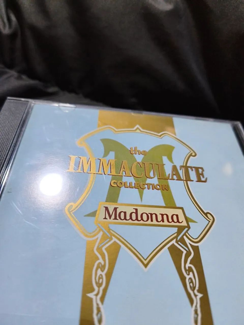 CD Madonna - Immaculate Collection - dourado - Foto 2