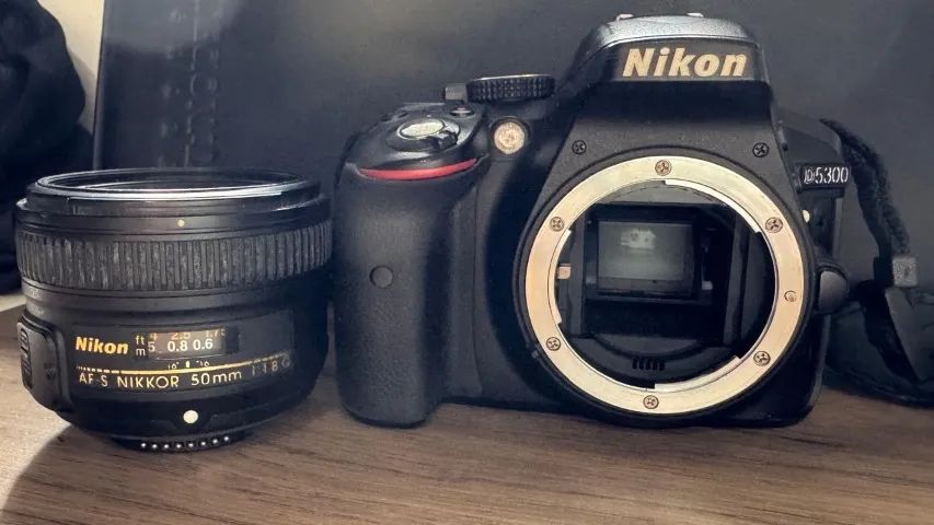 Camera Nikon D5300 com lente do kit - Foto 3