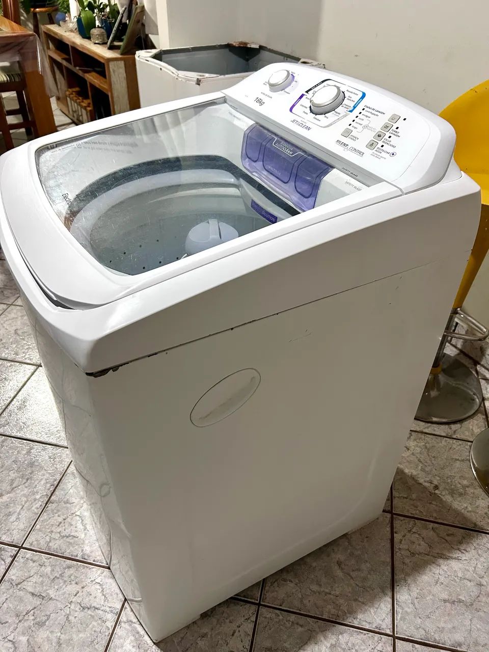 VENDO MÁQUINA DE LAVAR ELETROLUX 16kg