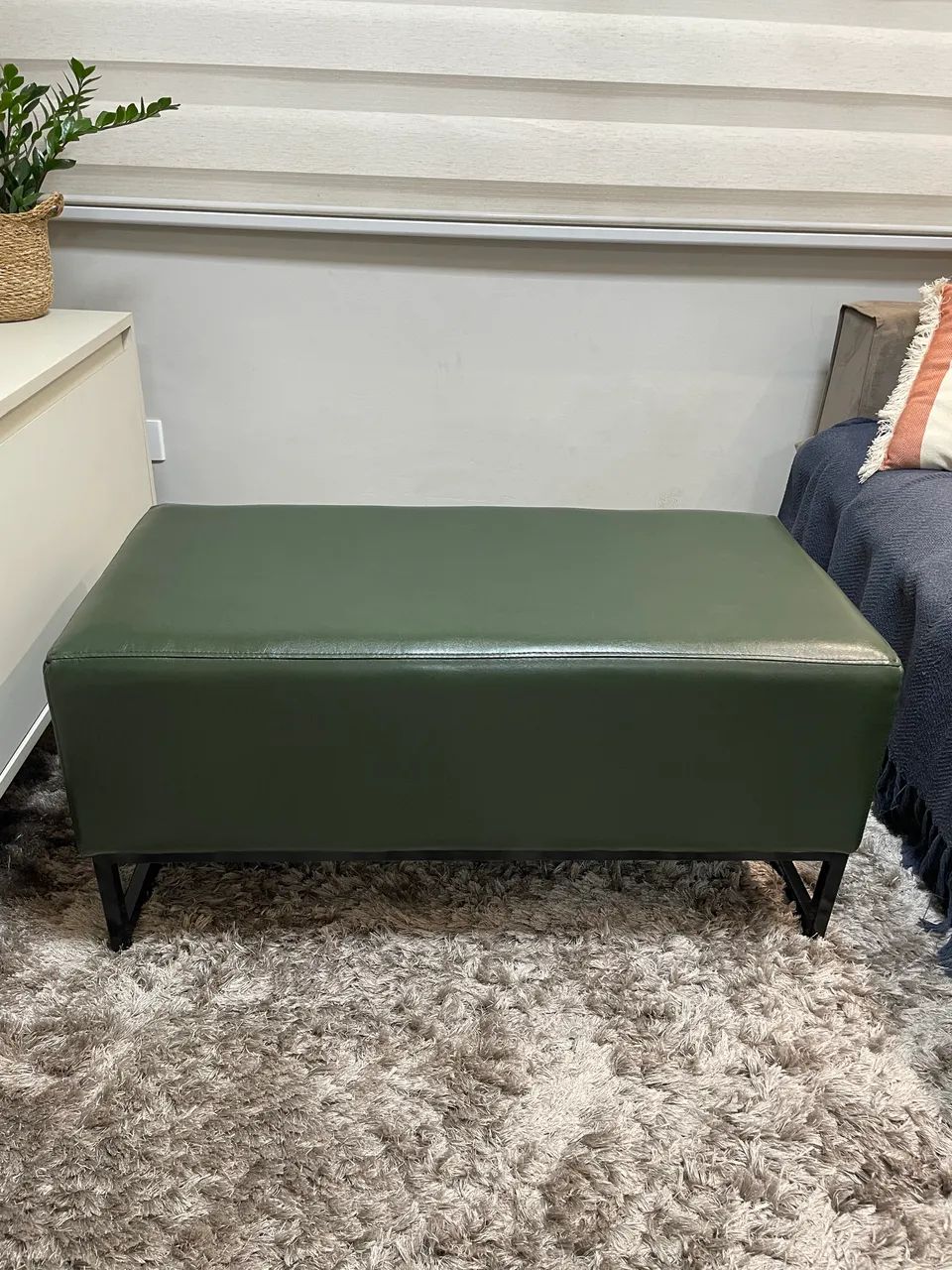 Puff novo com base de ferro bem estruturado  - Foto 4