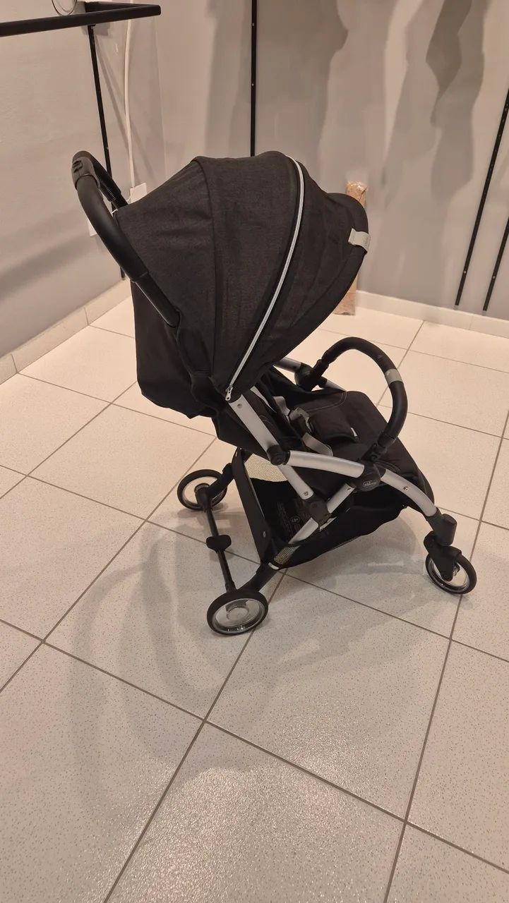 Carrinho de Bebê Chicco Seminovo - Foto 2