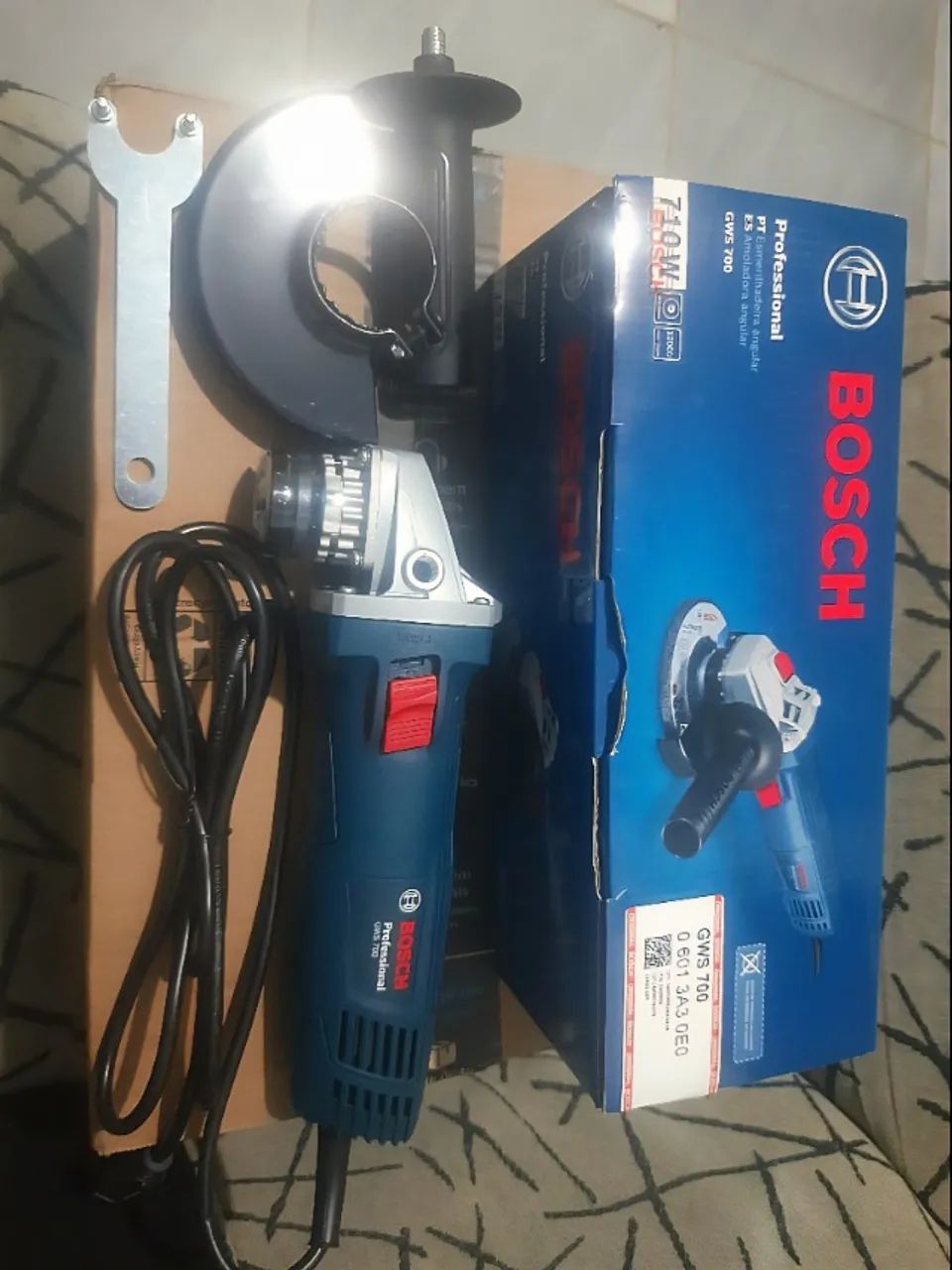 Esmerilhadeira Bosch 710W | Profissional e Durável - Foto 5