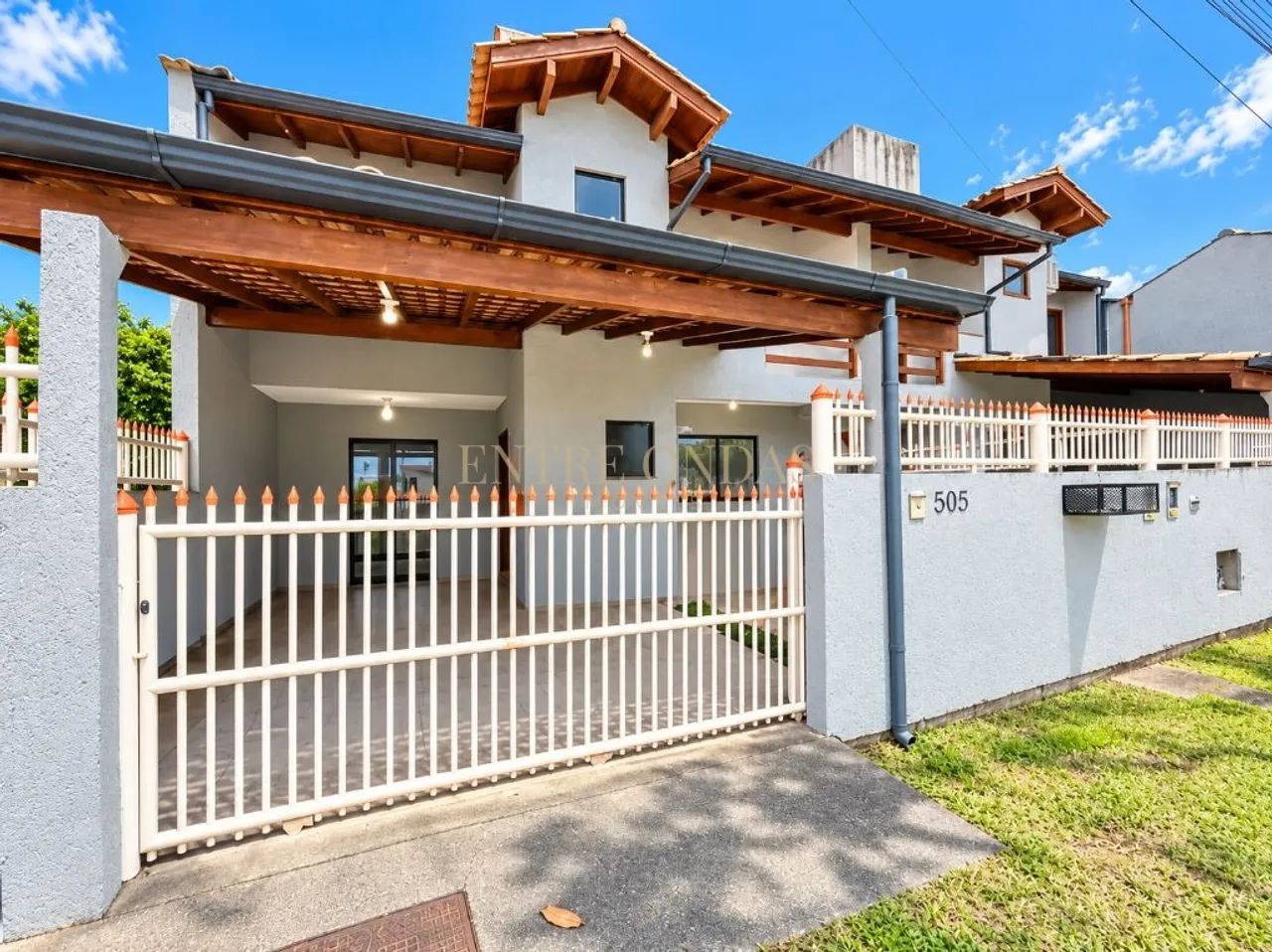 Casa com 2 quartos no bairro Campeche, Florianópolis.