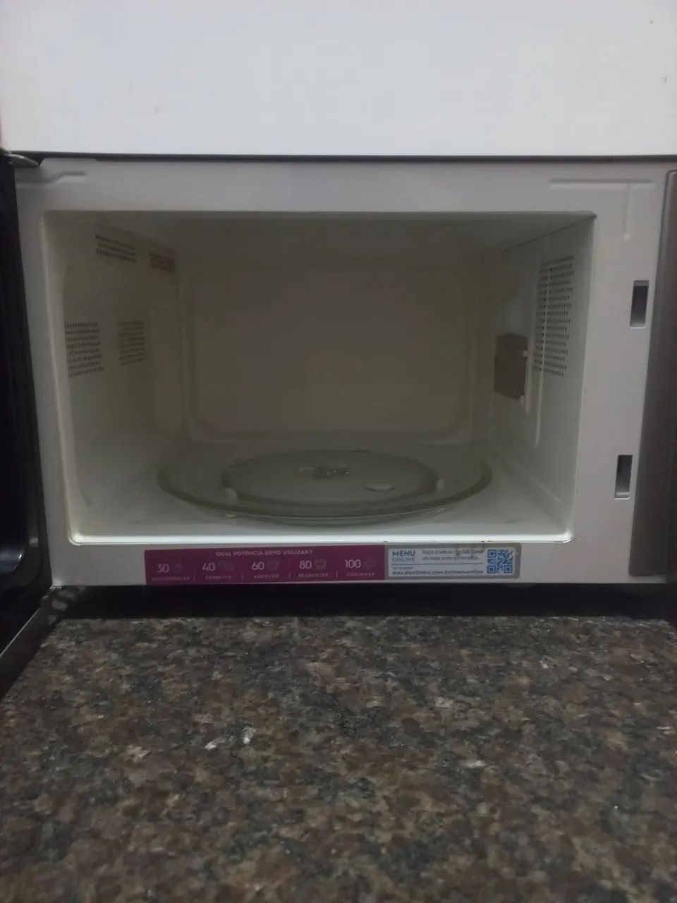 Micro-ondas Eletrolux espelhado  37L - Foto 2