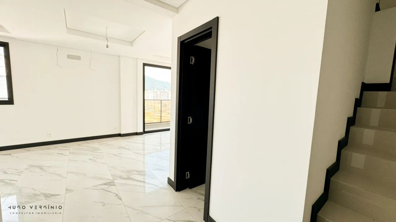 Duplex na Pedra Branca com 3 suítes, 3 banheiros, 2 vagas - Foto 5