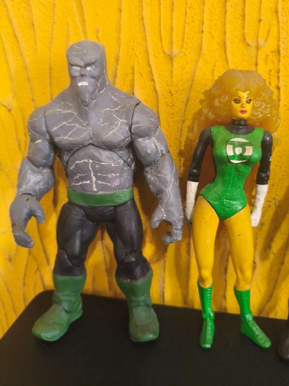 DC DIRECT - Lote de Lanternas Verdes e Amarelos Customs - Foto 4