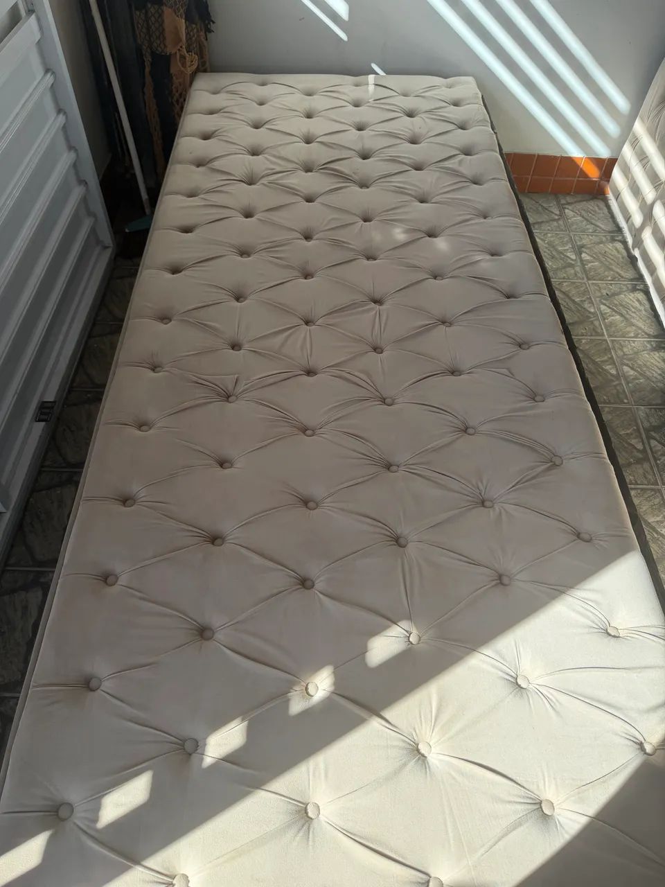 vende se balcão alcochoado muito lindo e moderno  - Foto 4