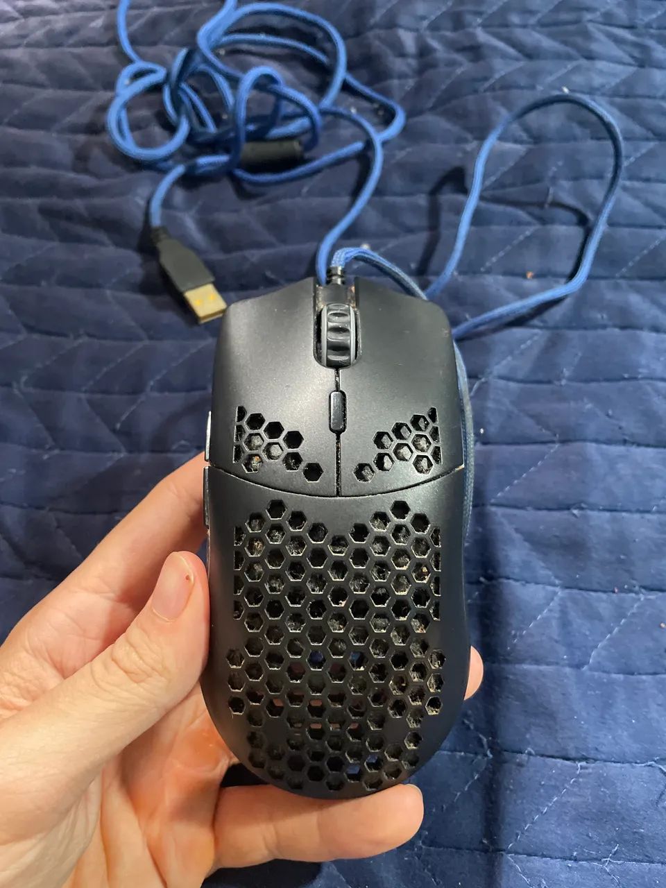 Mouse Glorious Model O-  com cabo paracord