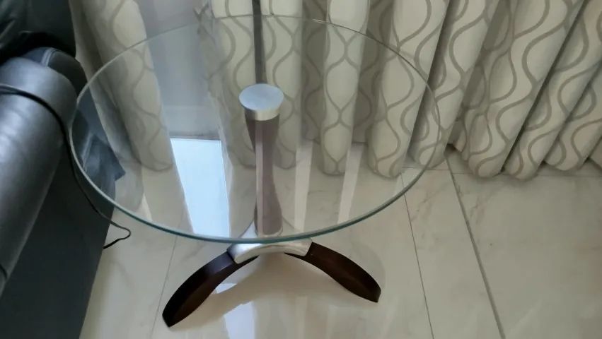 Mesinha de centro de vidro