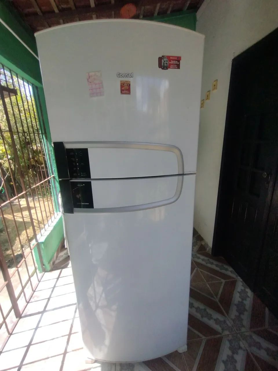 Envelopamento e película fumê  - Foto 3
