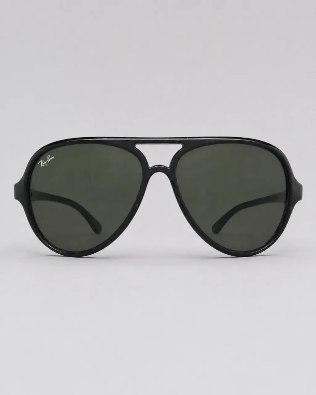 Óculos de sol Ray Ban preto com estojo