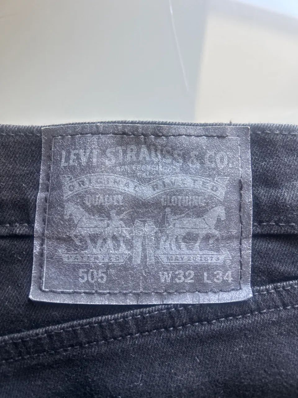 Calça LEVIS 505 - 32/34  - Foto 2