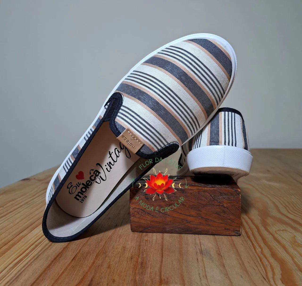 Tênis Slip On Listrado Moleca Tam.36 - Foto 3