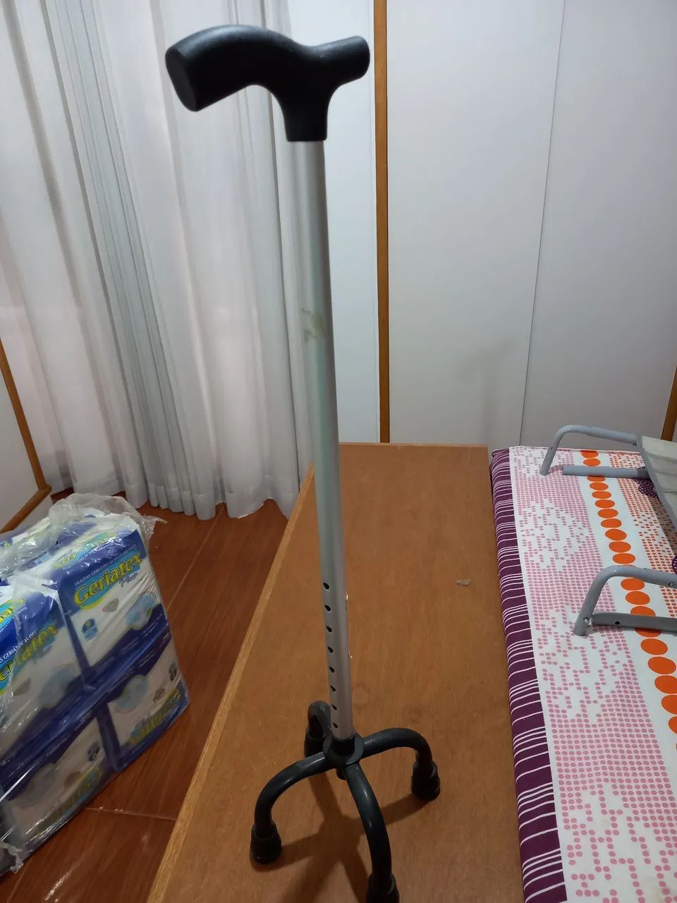 Muleta de 4 apoios