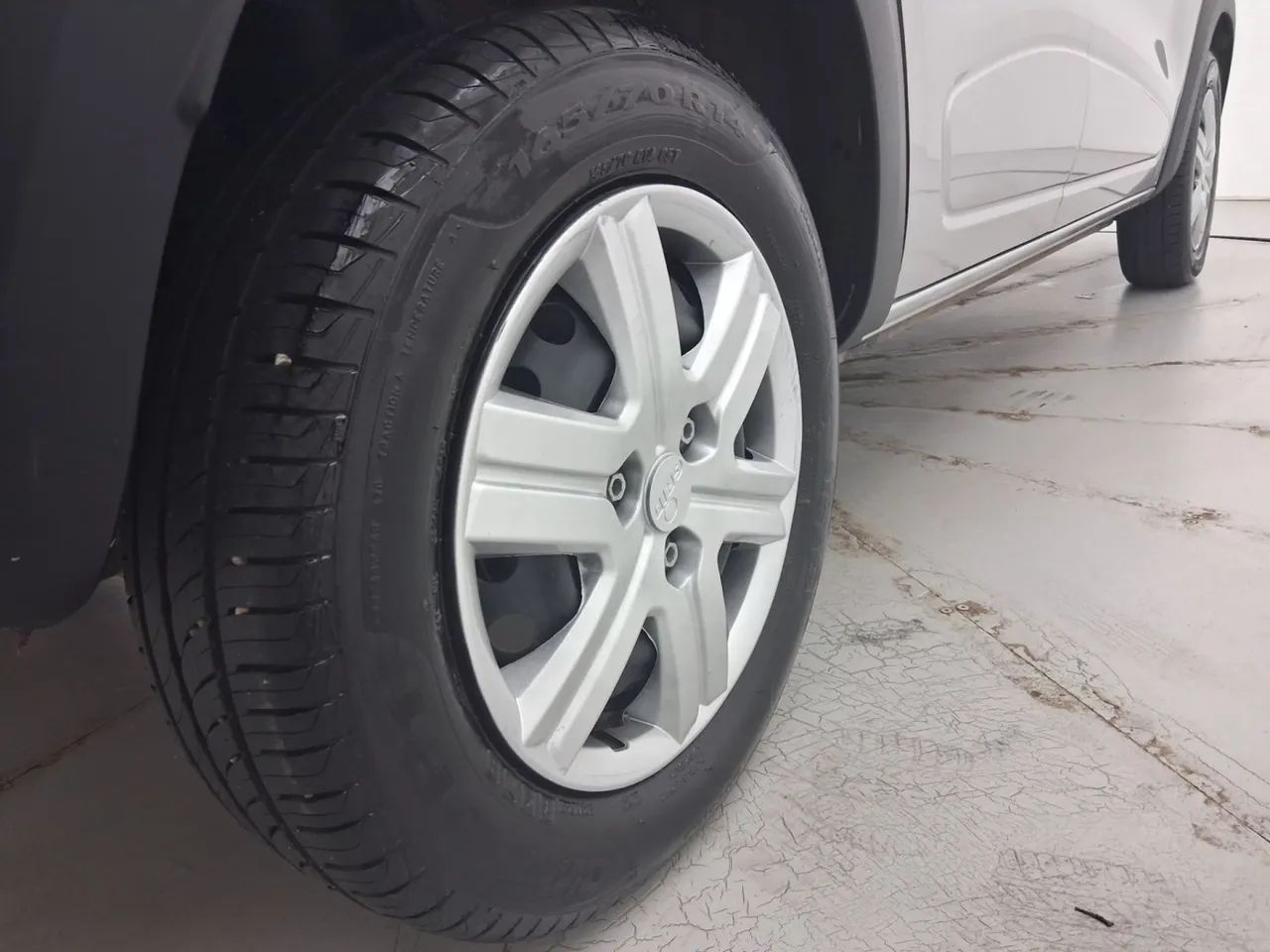 Renault Kwid 1.0 Zen, foto 14 de 18