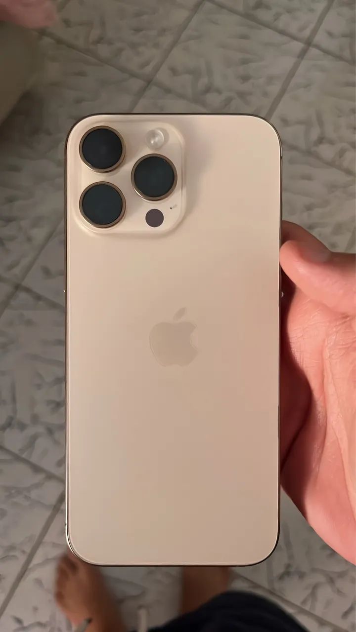 iPhone 16 Pro Max 97% bateria