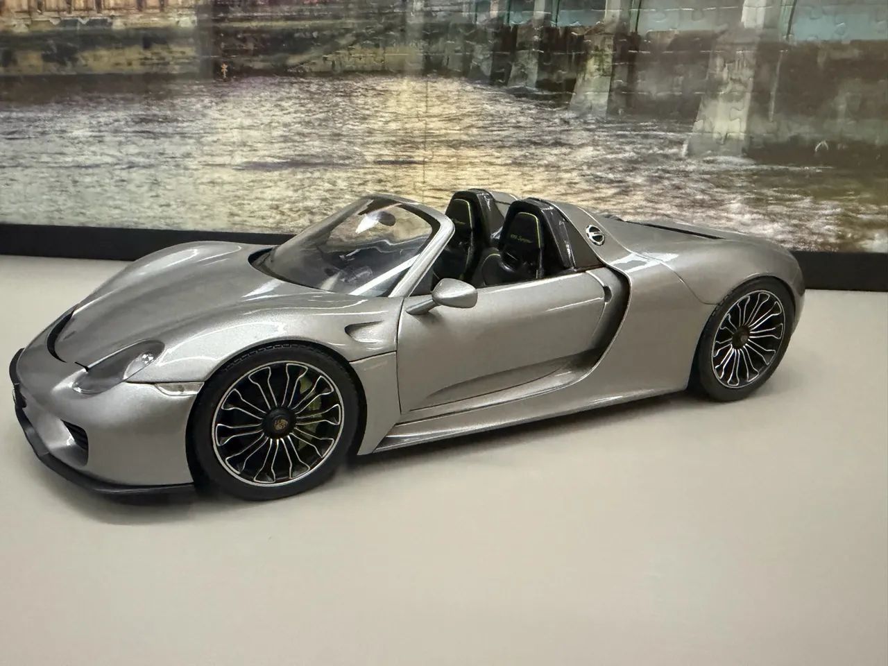 Porsche 918 Minichamps 1:18