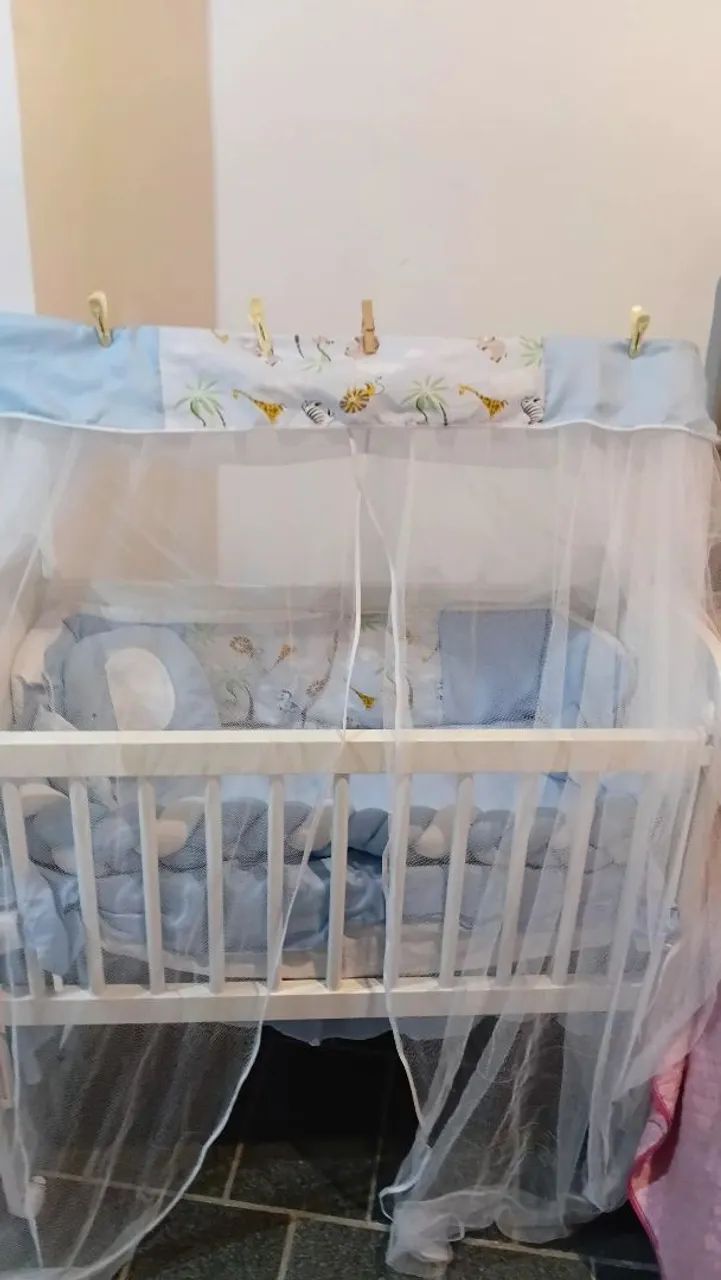 Berço e conjunto em geral 