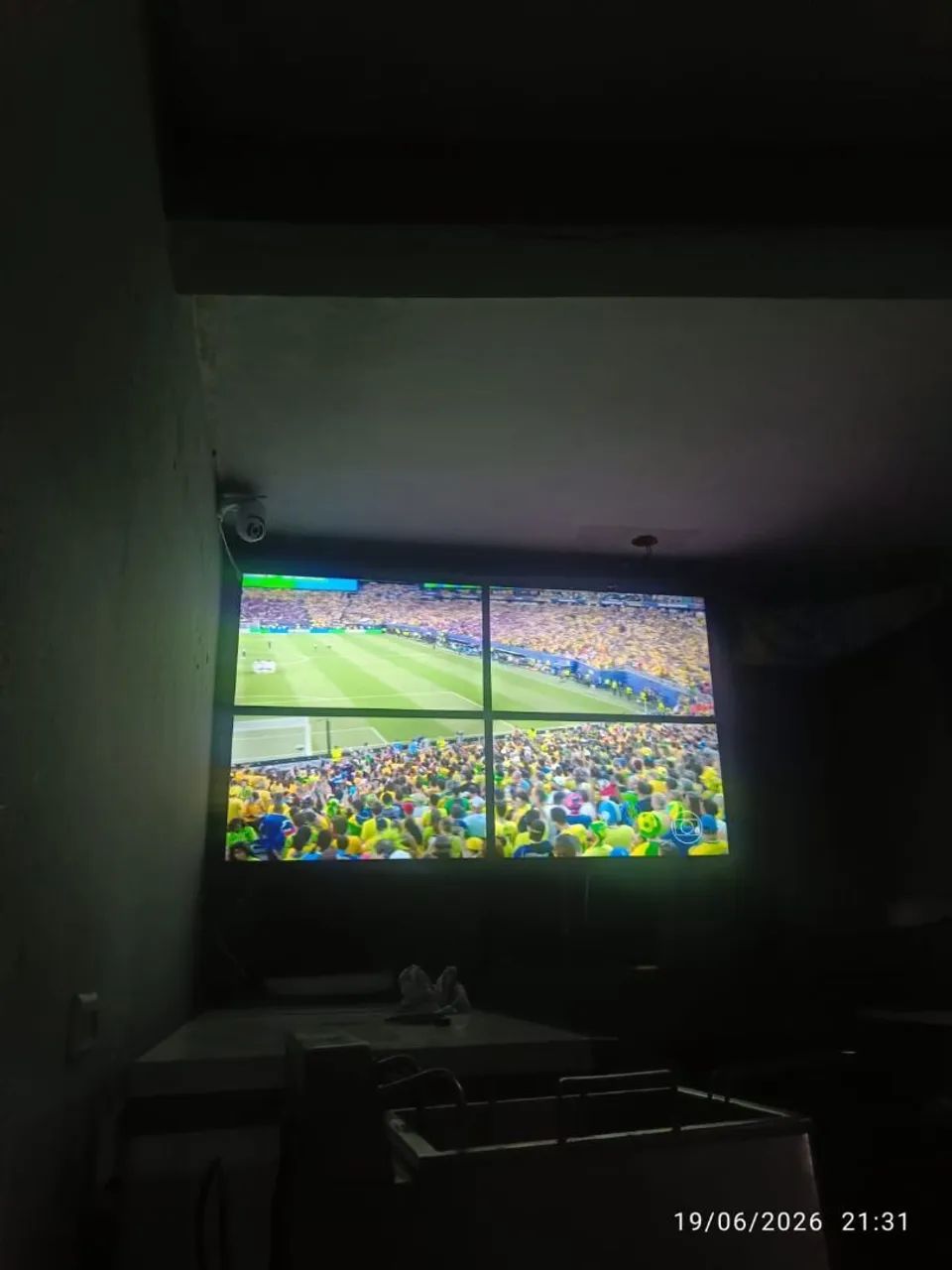 KIT 4 TV'S 32" + VIDEO WALL CONTROLLER - Foto 3
