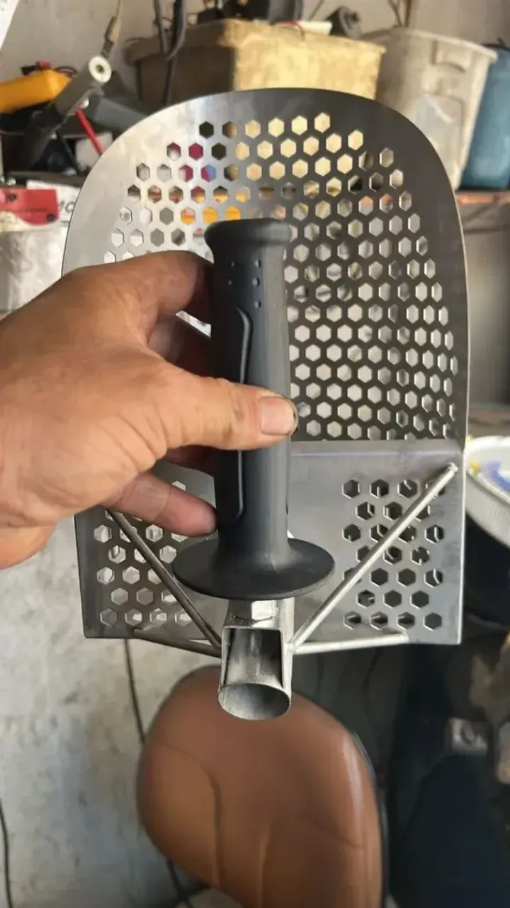 Peneira Com Alça Pá De Areia Pá Detector De Metais  - Foto 4