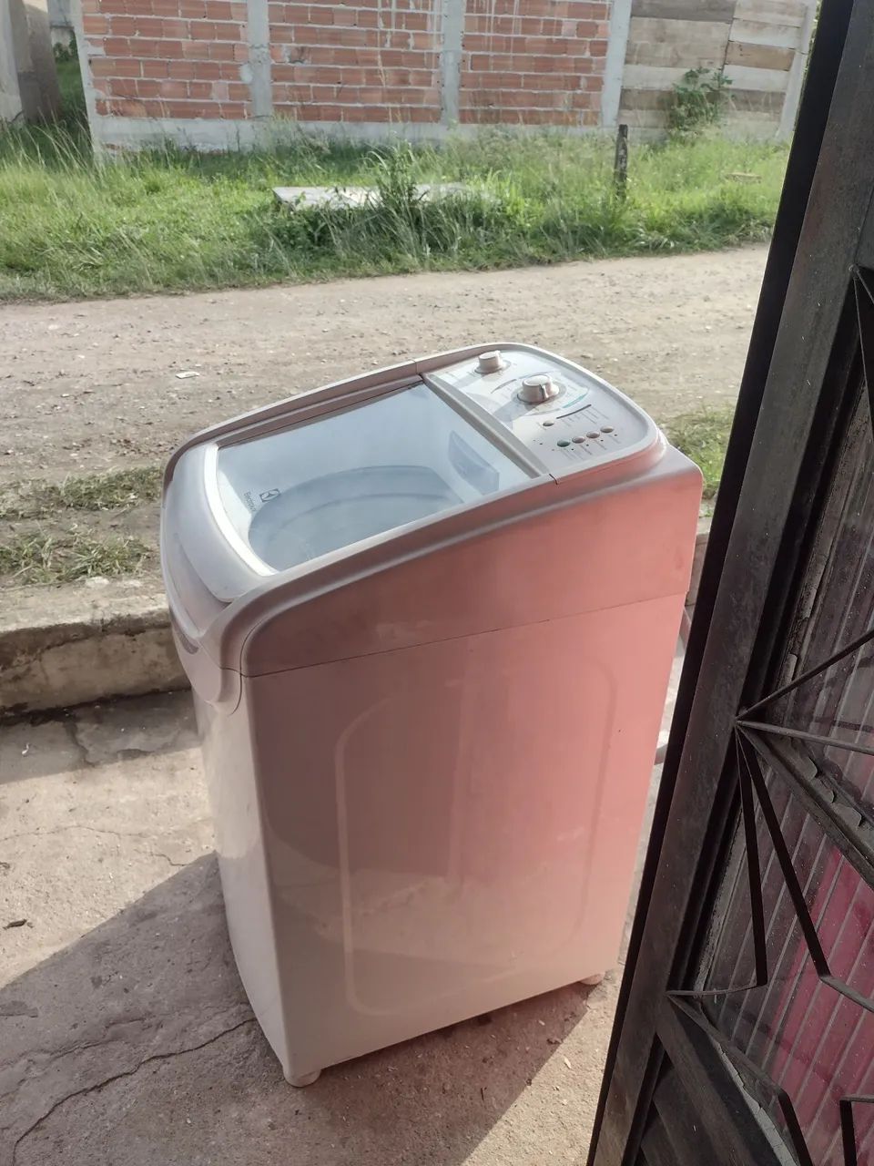 Lavadora Eletrolux 10kg funcionando normalmente  - Foto 4