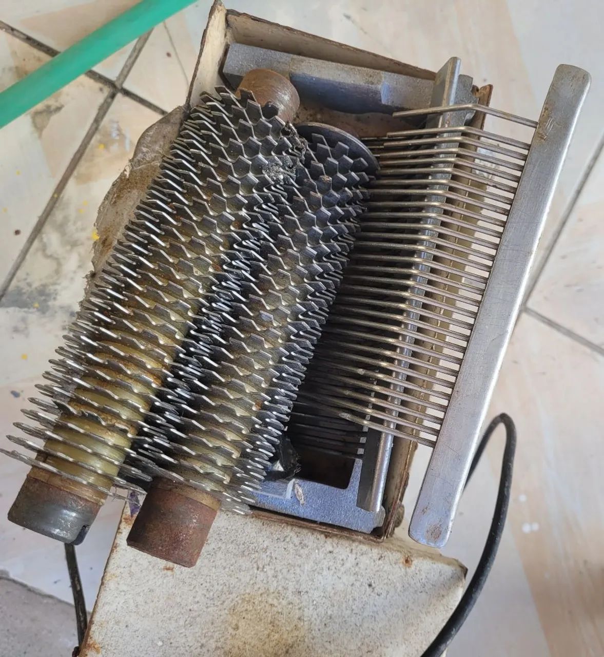 Vende-se uma amaciador de carne profissional. - Foto 2