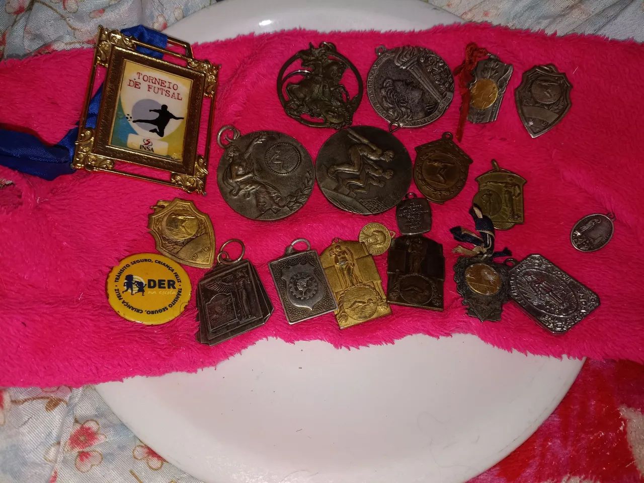 Medalhas antiguidades colecionador