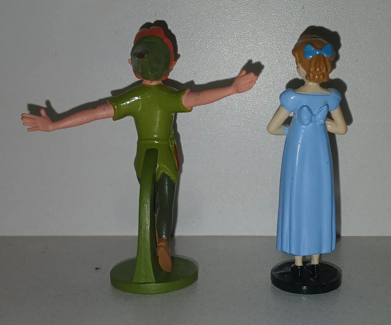 LOTE 2 BONECOS MINIATURAS PETER PAN WENDY ORIGINAIS DISNEY - Foto 2