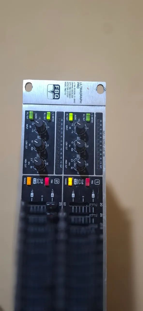 EQUALIZADOR  BEHRINGER ULTRAGRAPH PRO - Foto 2