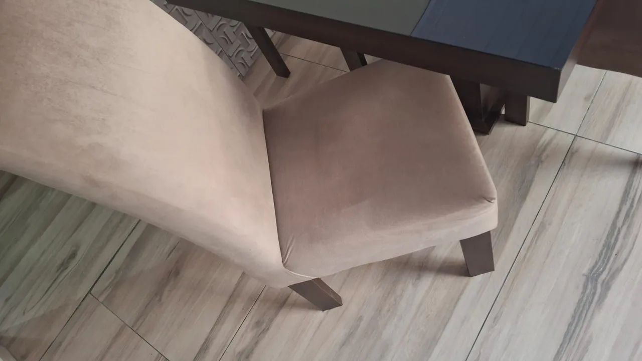 Mesa com 6 cadeiras  - Foto 2