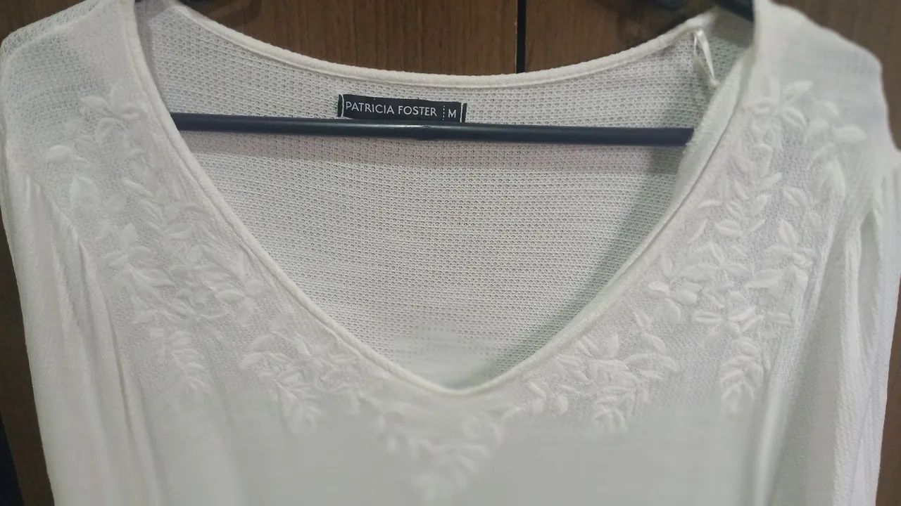 Blusa Malha com detalhe em renda - Foto 2