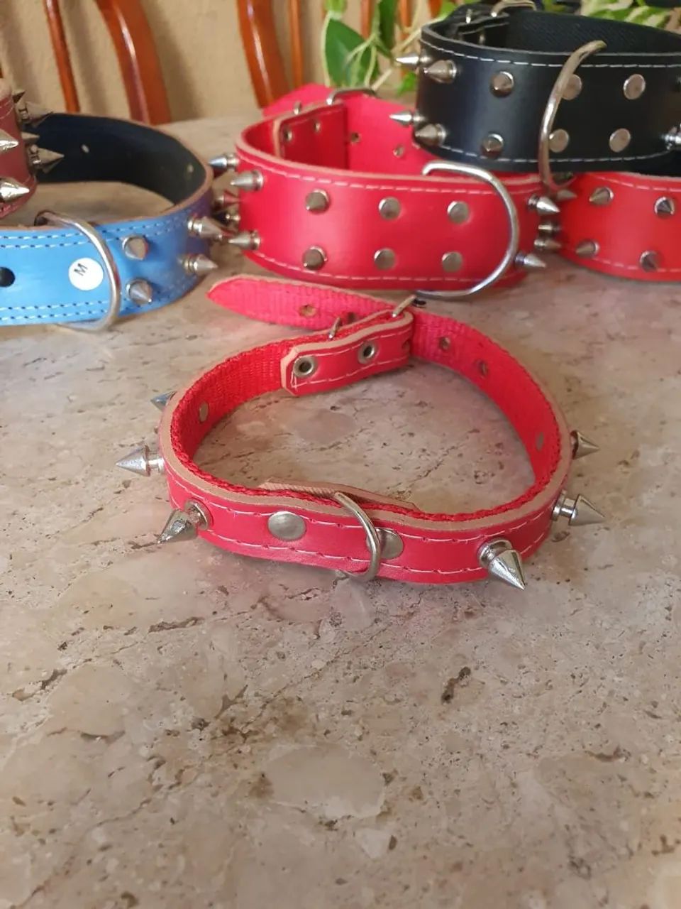 Coleira com espinhos de metal  - Foto 2