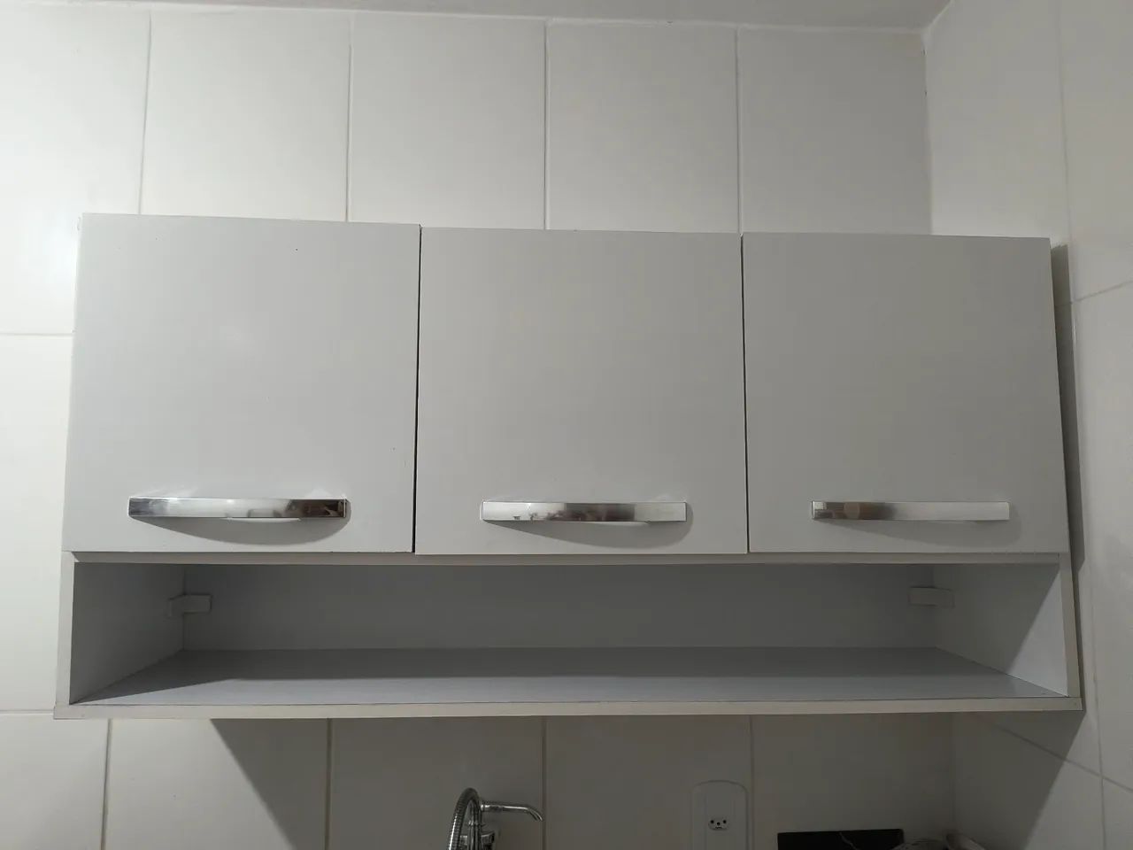 Armário suspenso cozinha 