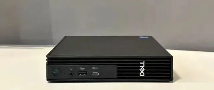 Dell pro micro i5 QCM1250 8 gigas de ram DDR5 SSD 512 